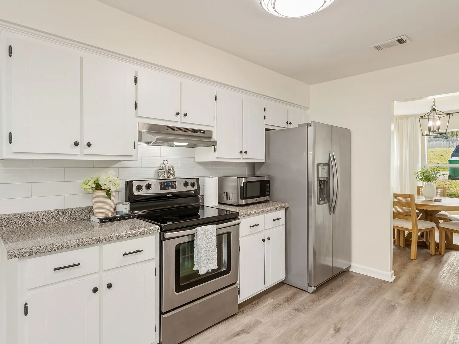 3 bed, 1536 sqft, $2,100 — Photo 3