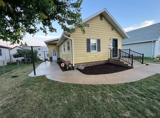 2394 Garfield Ave, Dubuque, IA 52001