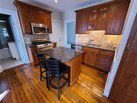 3rd image of 154 2nd St #1