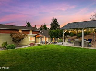 2121 Pleasant Hill Rd, Selah, WA 98942