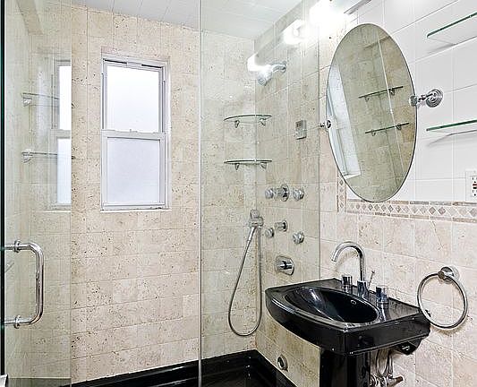 5th image of 651 Vanderbilt St APT 2P