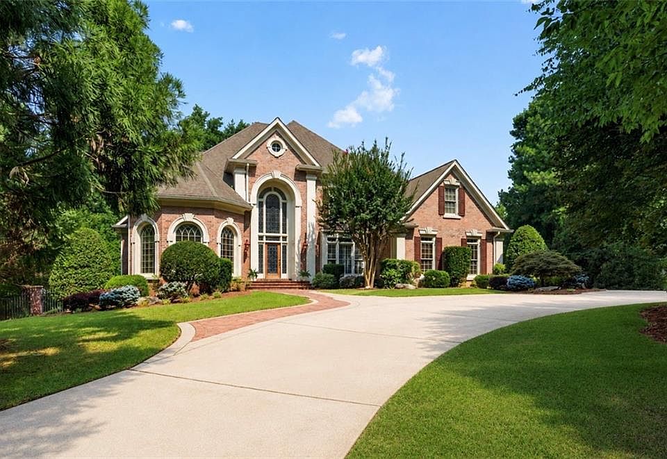 1st image of 2115 Sugarloaf Club Dr