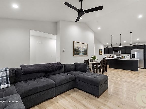 4th image of 984 Matador Ave