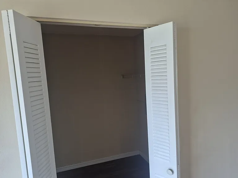 244 Winter Ridge Blvd — Photo 5