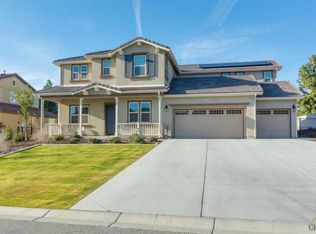 15610 Via Bassano Dr, Bakersfield, CA