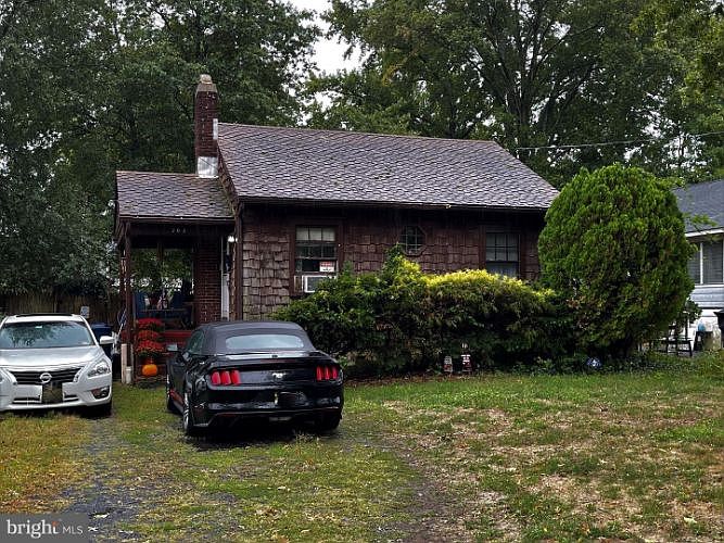 1st image of 303 Lincoln Ave