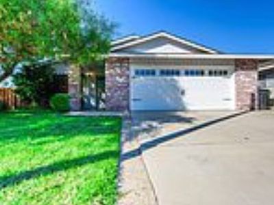 705 E Milgeo Ave, Ripon, CA, 95366