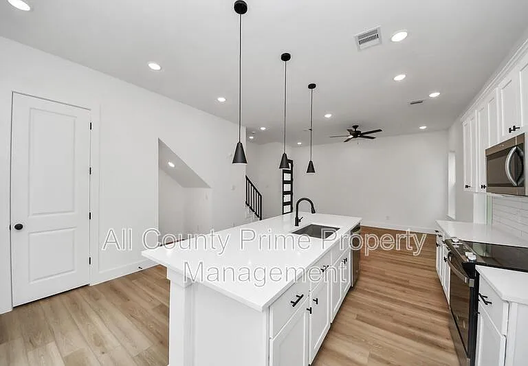 2708 Bostic St #B — Photo 8