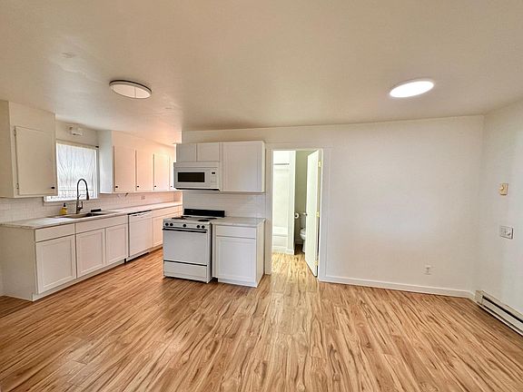 5th image of 708 N Poplar St #A