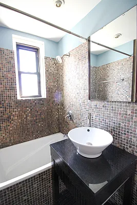 Rented by Winzone Realty Inc | media 6