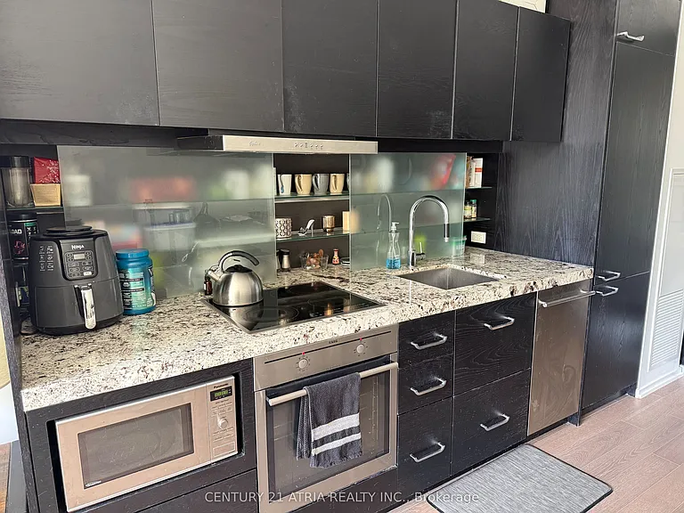 45 Charles St E #601 — Photo 3