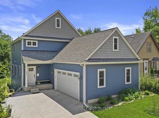 2840 S Greeley St, Milwaukee, WI 53207