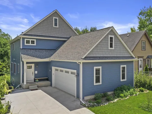 2840 South Greeley STREET, Milwaukee, WI 53207