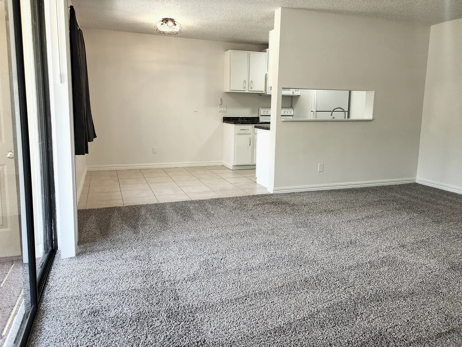 2 bed, 850 sqft, $1,245 — Photo 3