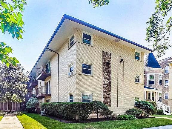 2nd image of 4233 N Keeler Ave APT 2A