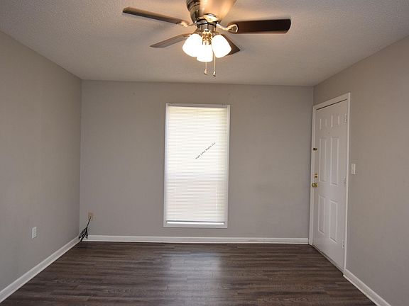 2nd image of 100 McArthur St APT 18