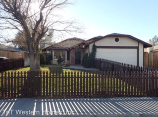 209 N Broadway St, Ridgecrest, CA 93555