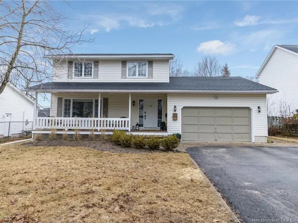 132 Carrington Ln, Fredericton, NB E3A 5R6
