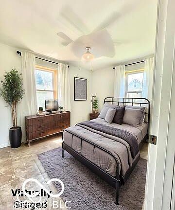 4th image of 255 Yoke St