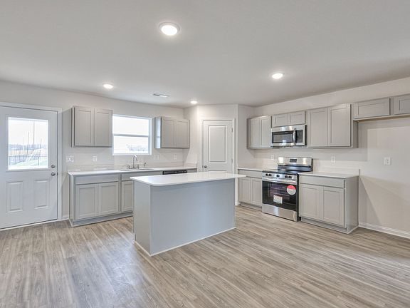 4th image of 613 Cedar Brook Dr Lot 129
