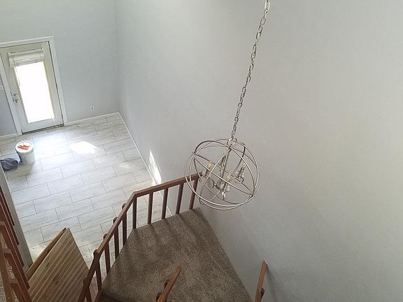 2nd image of 309 Sunflower Ct #B