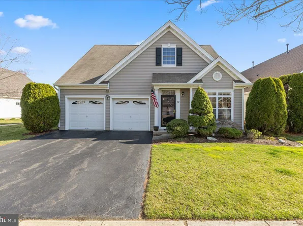 82 Rainflower Ln, Princeton Junction, NJ 08550