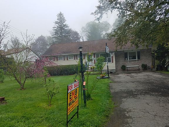 2nd image of 11 John St