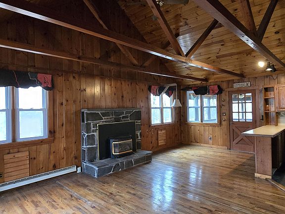 3rd image of 117 Susan Ln