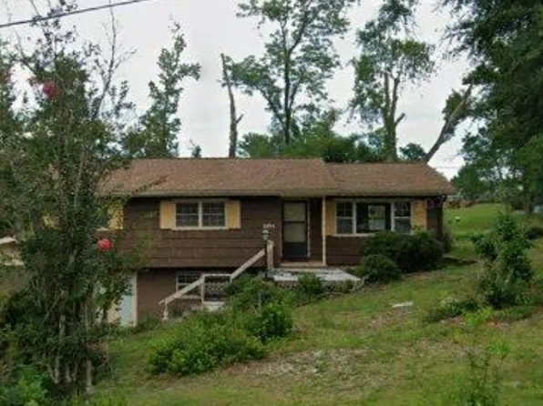 2958 W Manor Dr, Marianna, FL 32446