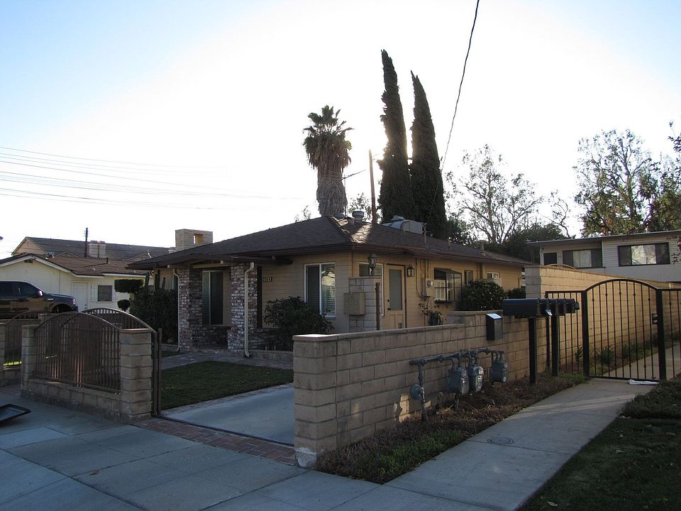 1st image of 255 S Arroyo Dr