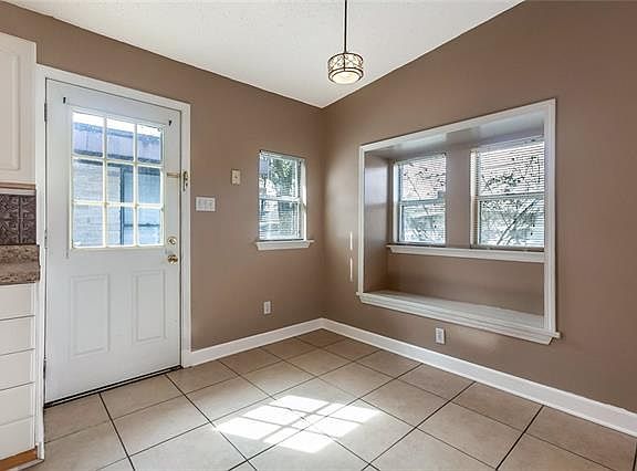 4th image of 1217 Manson Dr