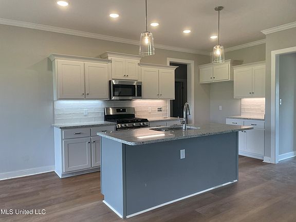 4th image of 2746 Layne Dr