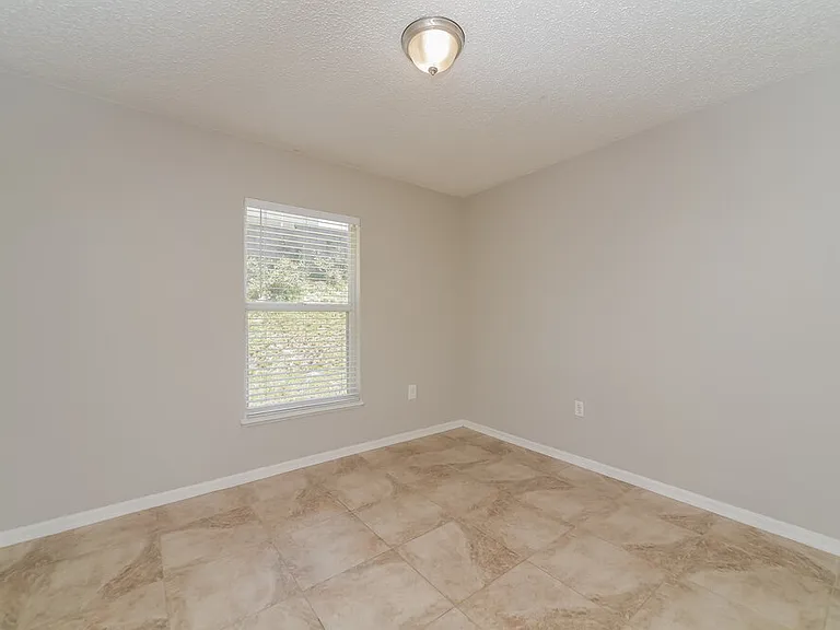1479 Muir Cir — Photo 14
