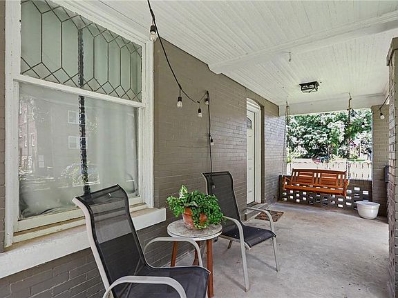 3rd image of 3212 Campbell St