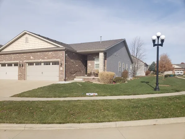 14 Yukon Cir, Bloomington, IL 61705