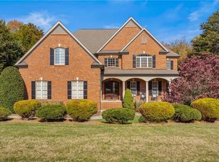 1996 Cedar View Dr, Greensboro, NC 27455