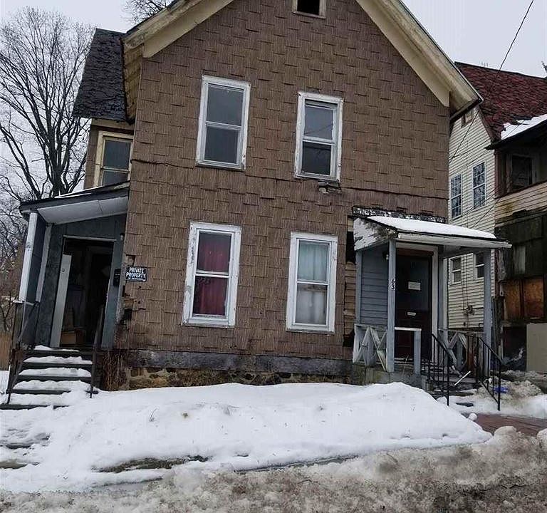 2nd image of 63 Division St
