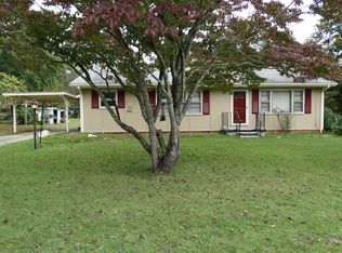 304 5th St, Aberdeen, NC 28315