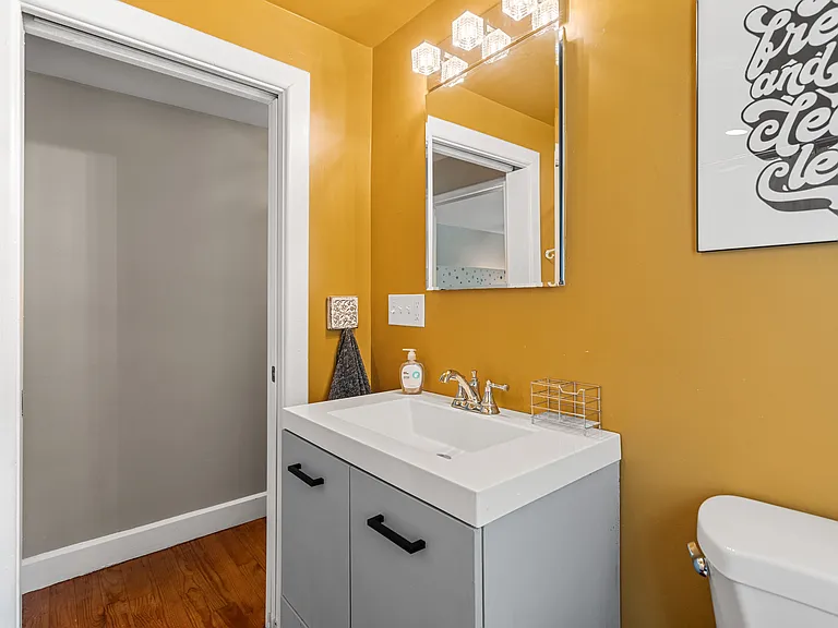 6 Elwyn Rd — Photo 29