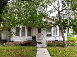 319 W 13th St, Mission, TX 78572