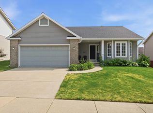 6909 Dominion Dr, Madison, WI 53718