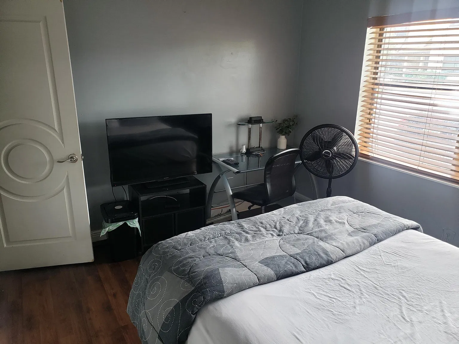 2 bed, 2.0 bath, 1264 sqft, $975 — Photo 2