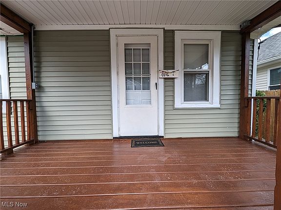 3rd image of 579 Fairlawn Ave