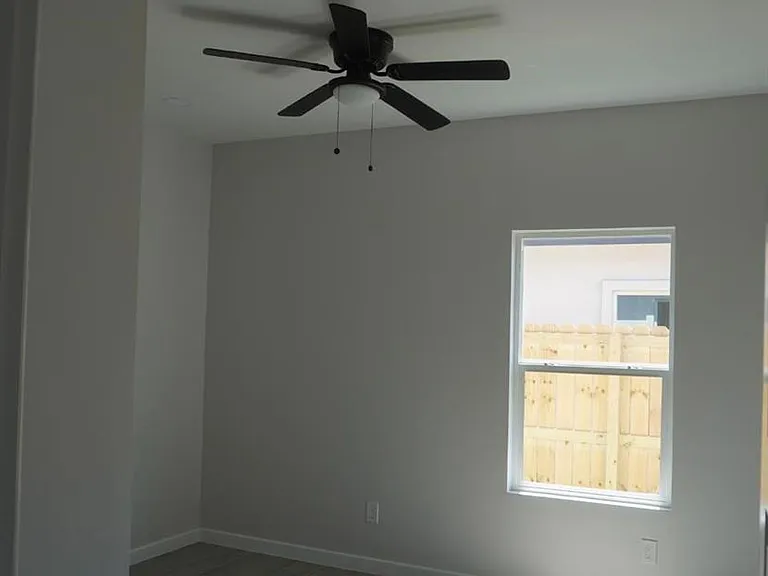 1004 Sugar Garden Ave #2 — Photo 6