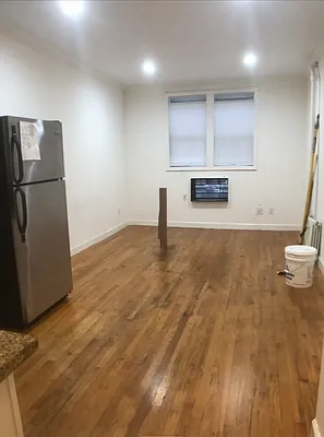 Rented by Compass | media 18