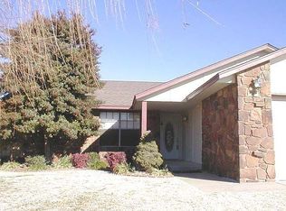 422 W Los Angeles Pl, Broken Arrow, OK 74011