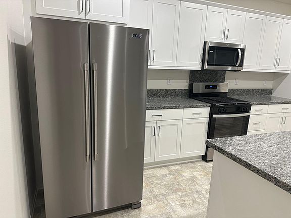 3rd image of 1809 Julie Dr