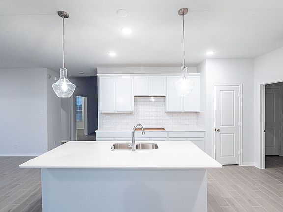 4th image of 21211 Mangrove Ln