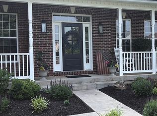 17664 Tedler Cir, Round Hill, VA 20141