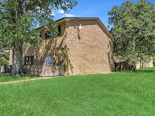 2403 Bosque Dr #B Photo 1